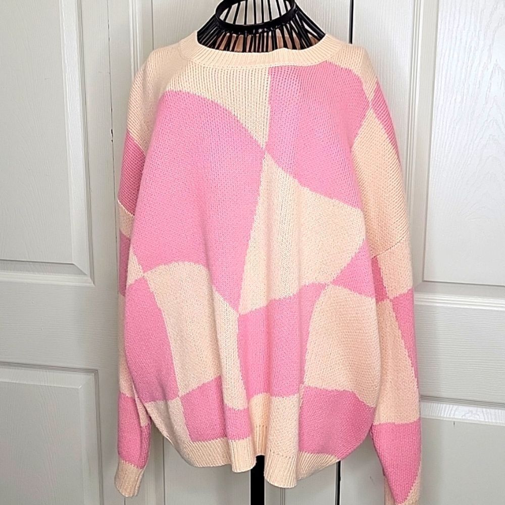 BAILEY ROSE Pink and Peach Oversized Sweater Size Small